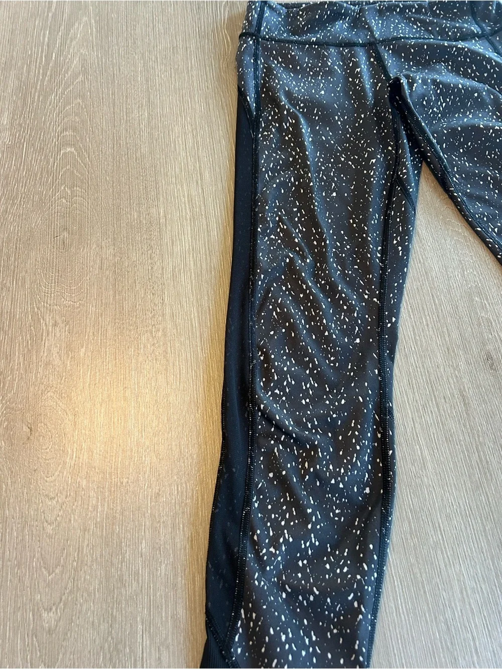 Lululemon Drop It Like It's Hot Tight Butterfly Texture Black White W5K01S Sz 6